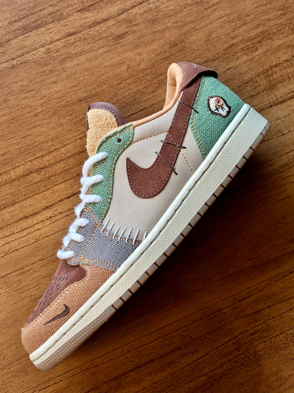 TÊNIS NIKE AIR JORDAN 1 RETROLOW OGZ ZION VODOO DZ7292-200