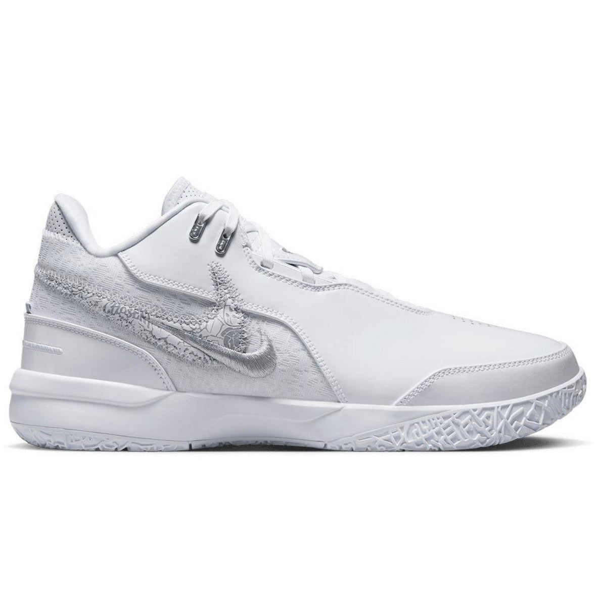 TÊNIS NIKE ZOOM LEBRON NXXT GEN AMPD WHITE FJ1566-102