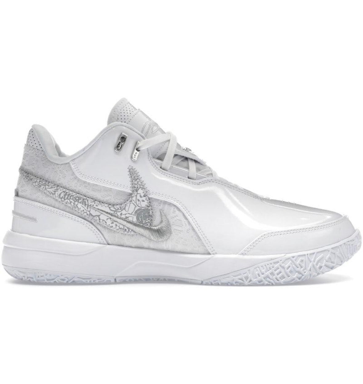 TÊNIS NIKE ZOOM LEBRON NXXT GEN AMPD WHITE FJ1566-102